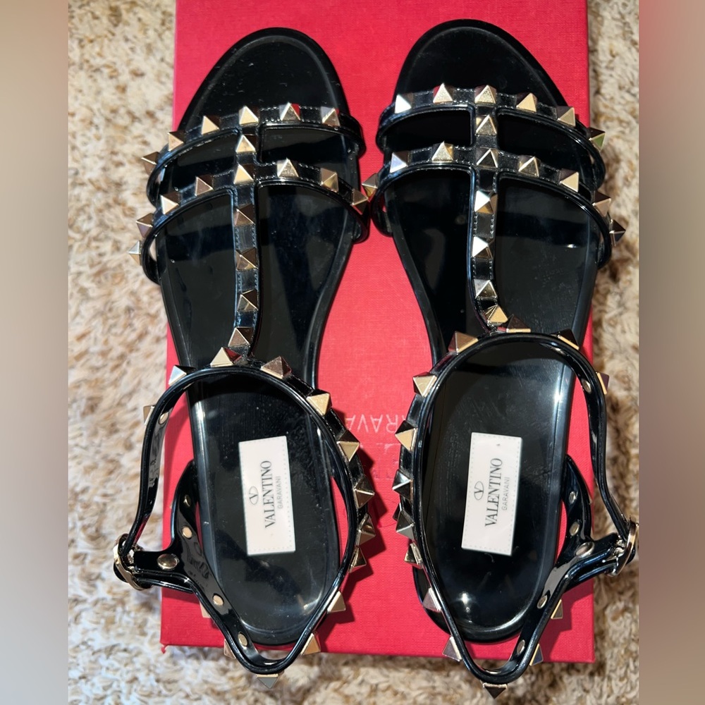 Valentino Garavani Rockstud Jelly Flat Gladiator Sandals - EUC - Sz 39 - Picture 2 of 12